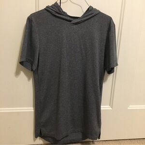 Apana men’s size small navy hooded short sleeve shirt